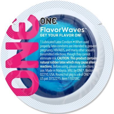 Ароматизований презерватив ONE FlavorWaves Mint Chocolate, 1 шт, зелений, запах м&rsquo;ятного шоколаду SX0749 фото
